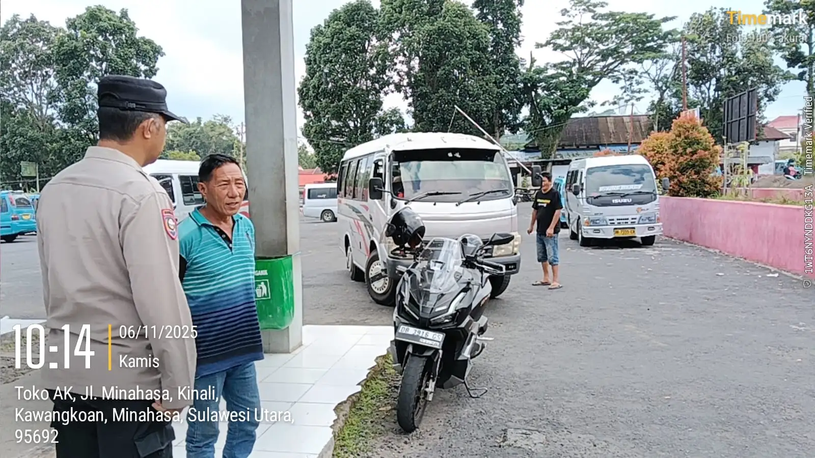 Patroli KRYD Polsek Kawangkoan Tingkatkan Pemantauan Keamanan di Area Terminal dan Jalur Transportasi